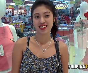 Travessa Asiático Rapariga recebe sua boceta peludas pregada