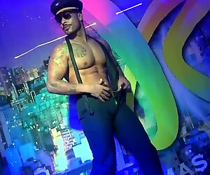 Toda ousadia dos shows de Stripper com  Gogoboy Adrianinho em Live do PapoMix - Parte 4 - Final -  WhatsApp (11) 94779-1519