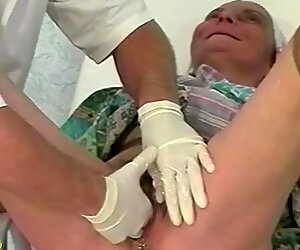 Peludas mato 92 anos avózinha forte com o punho anf profundo fodido por um médico