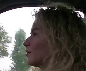 Narttu stop - kihara blondi teini veronika perseestä autotalliin