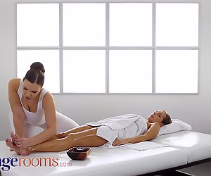Massaggio Rooms Big Naturals Brunette Sofia Lee