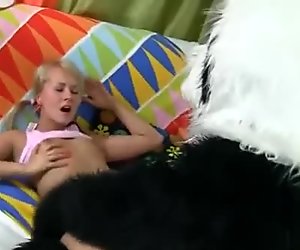 Pillow fight and xxx sex play