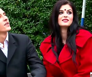 Koena Mitra & Farden Khan em Indianas Bollywood Sex Song!