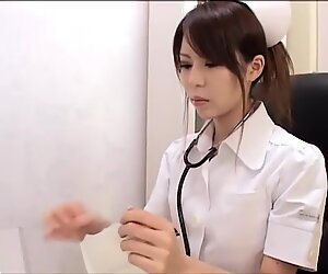 Japanisch Krankenschwwester Handjob mit Latex Handschuhe