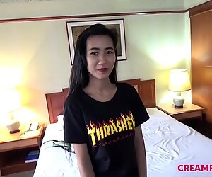 Japanilainen mies mällit pillussa thai tyttö sensuroimaton seksivideossa